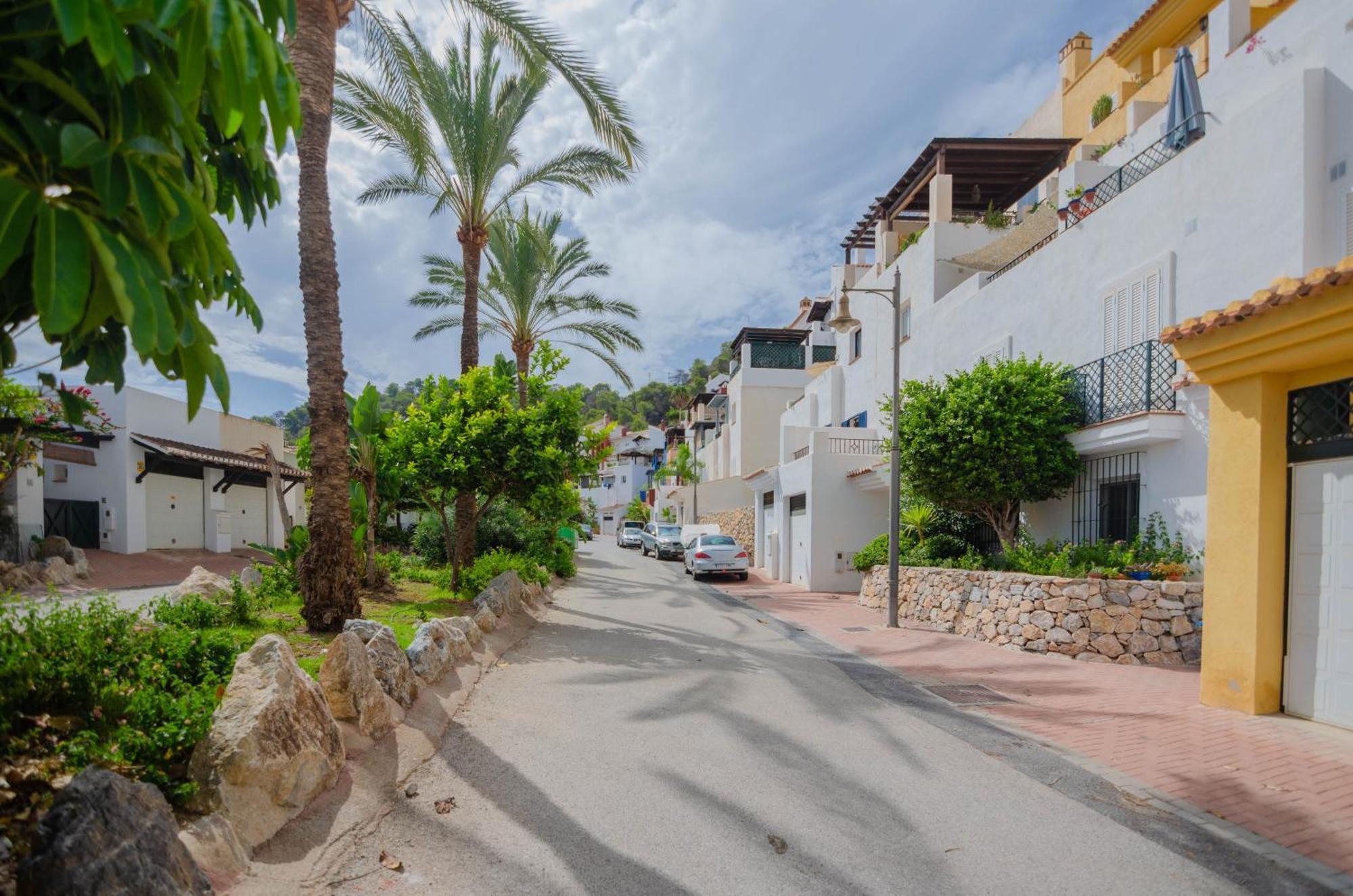 Panoramic Sea View Oasis